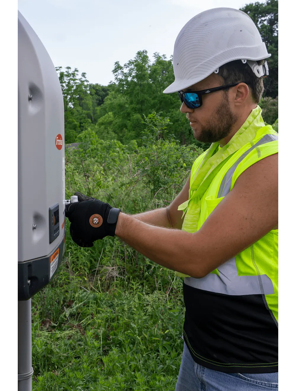 Bullhead Safety™ Head Protection Matte White Graphite Unvented Cap Style Hard Hat With Six-Point Ratchet Suspension - HH-C2-C