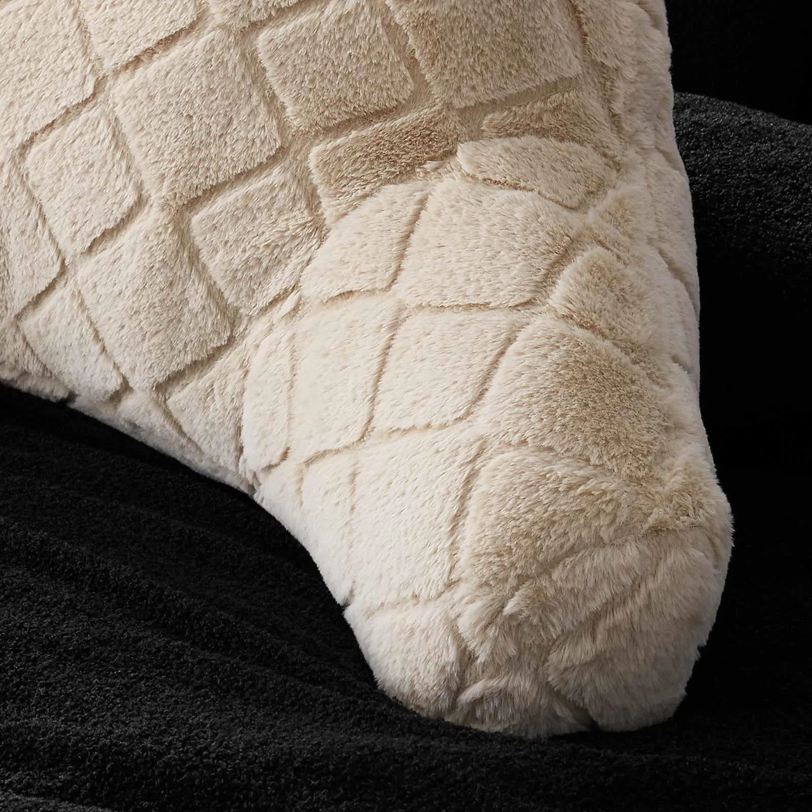 Cosy Diamond Cuddle Support Cushion