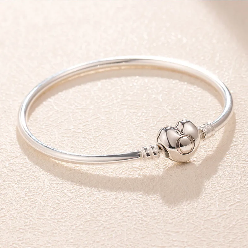 Letter love clasp