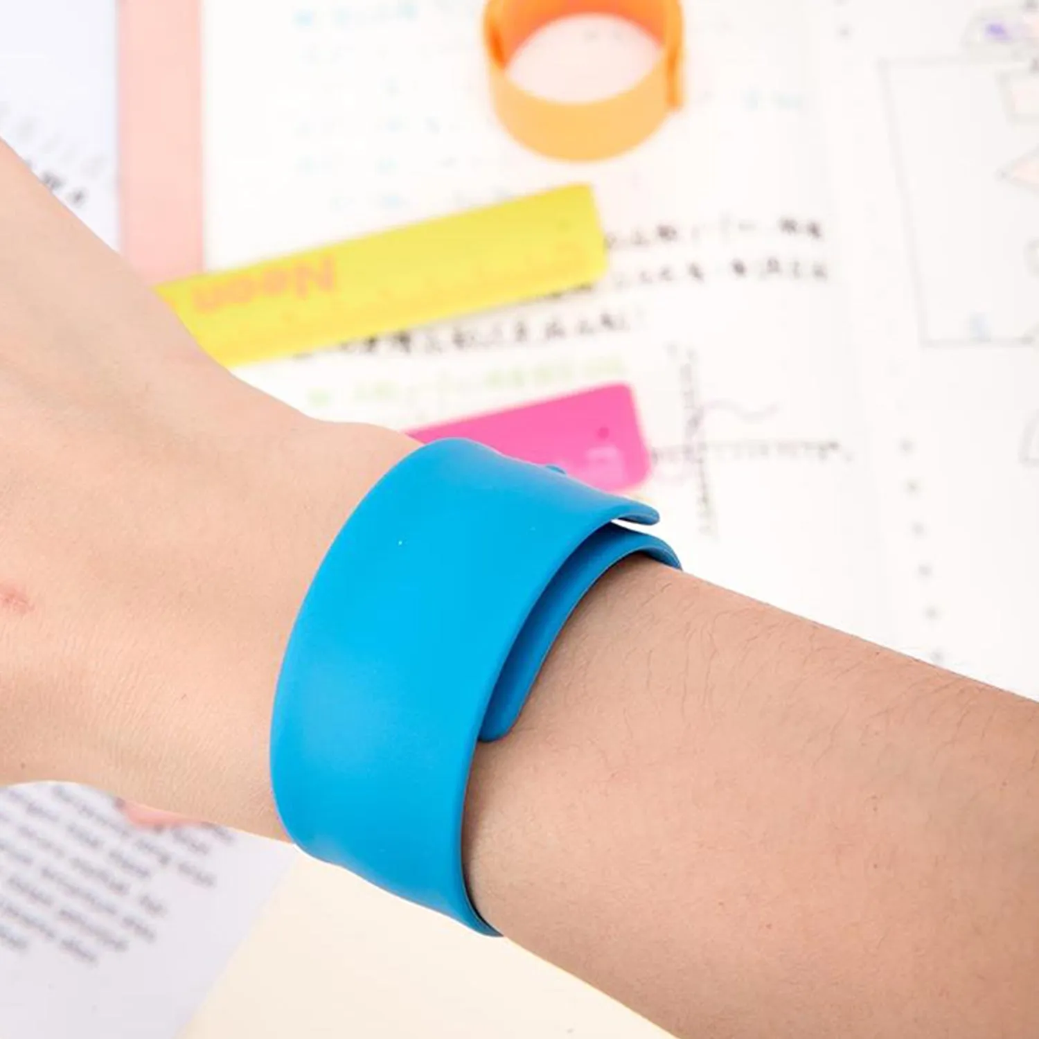 Slap Bracelets for Kids Boys Girls - Silicone Spiky Snap Wristbands (Multicolor)